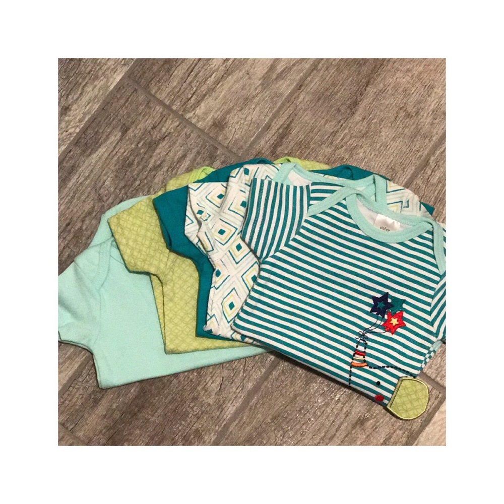0-3mo & 3-6 mo onesies --tags removed, never worn